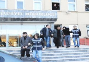 Kiralık otoları satarken yakalandılar